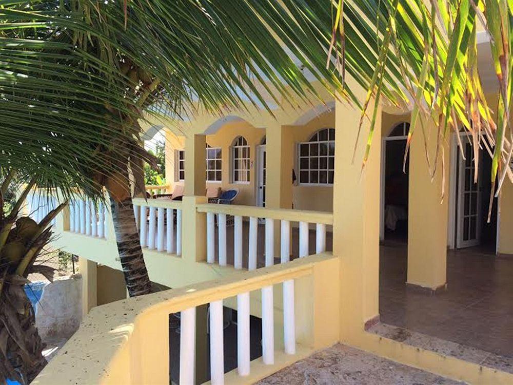 Hotel El Viejo Pirata Boca de Yuma Bagian luar foto