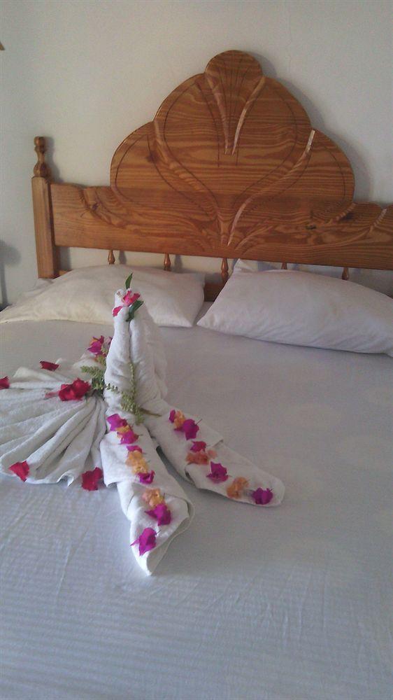 Hotel El Viejo Pirata Boca de Yuma Bagian luar foto