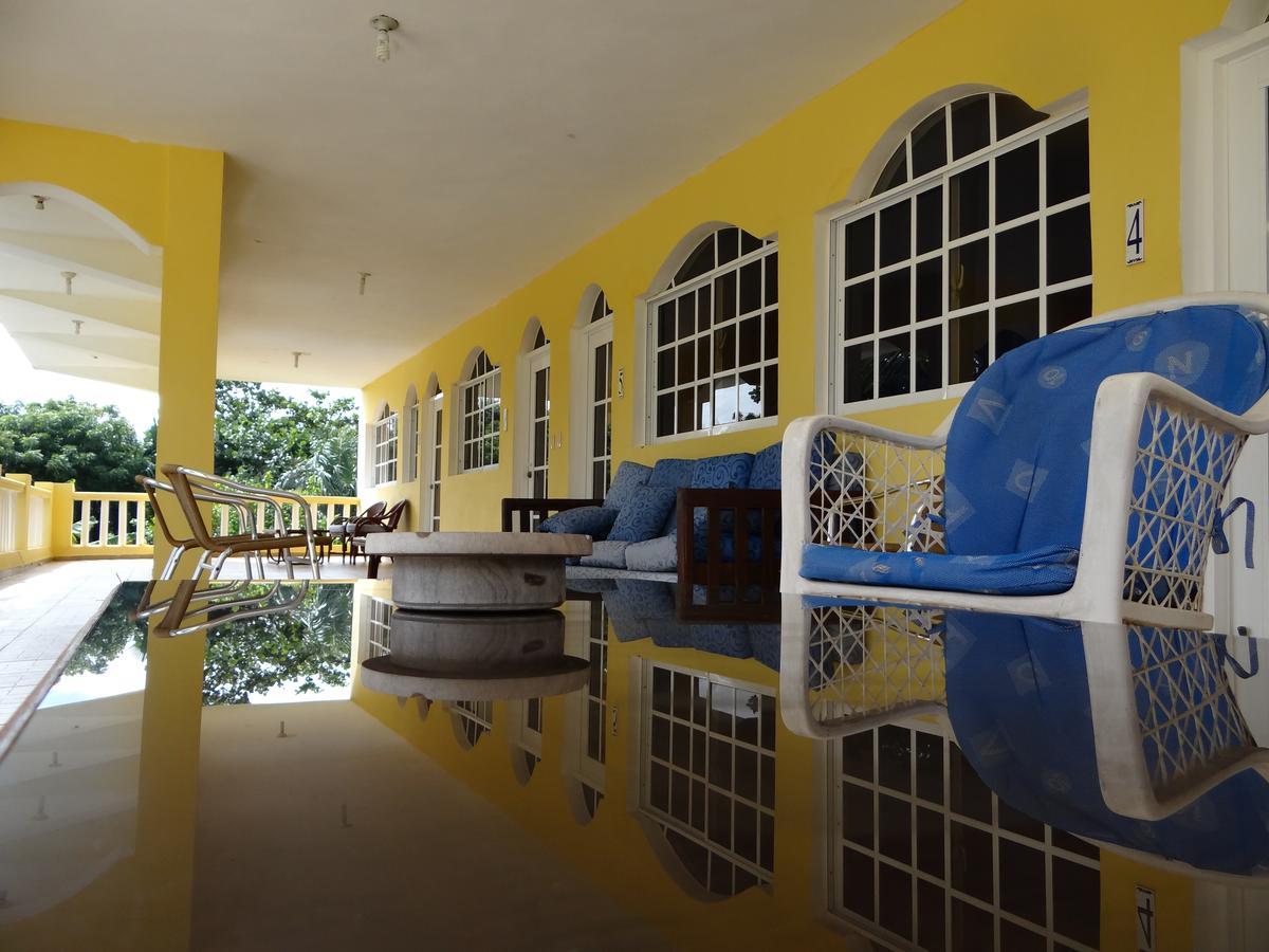 Hotel El Viejo Pirata Boca de Yuma Bagian luar foto