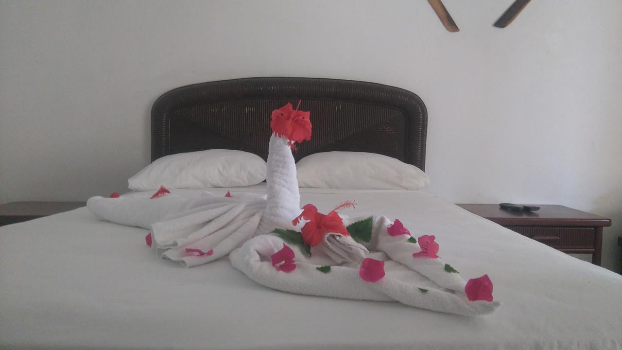 Hotel El Viejo Pirata Boca de Yuma Bagian luar foto