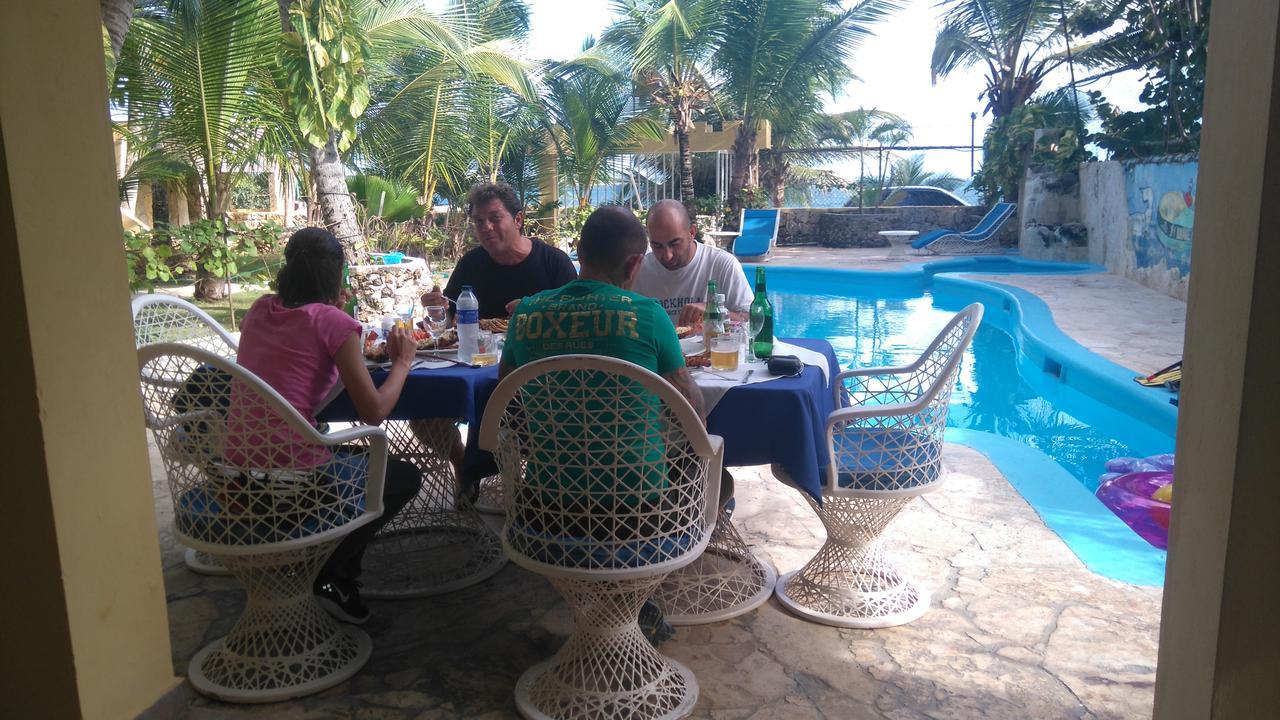 Hotel El Viejo Pirata Boca de Yuma Bagian luar foto