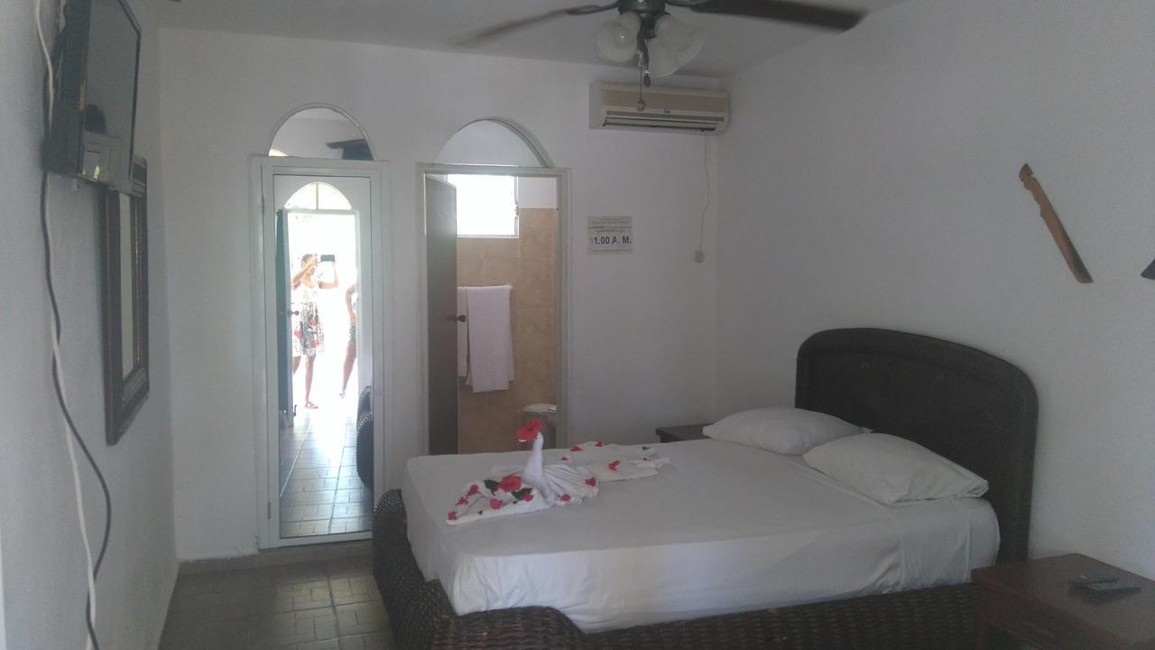 Hotel El Viejo Pirata Boca de Yuma Bagian luar foto