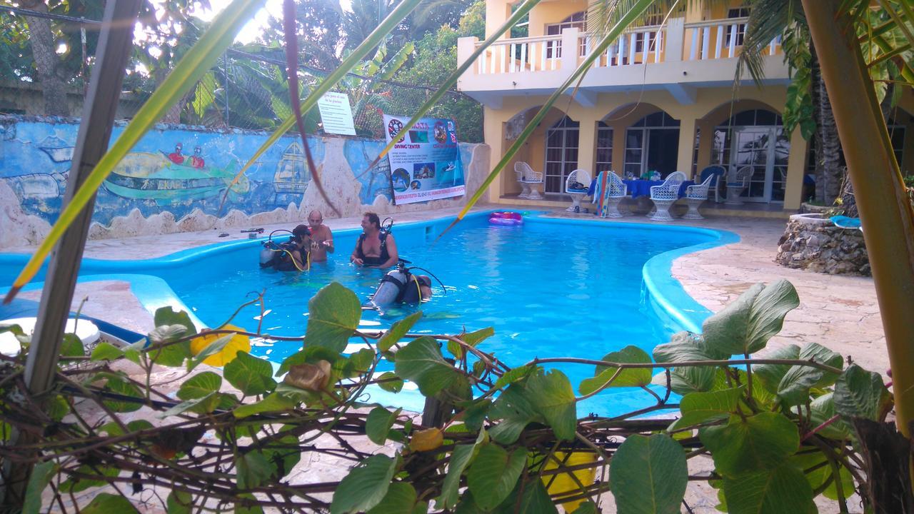 Hotel El Viejo Pirata Boca de Yuma Bagian luar foto